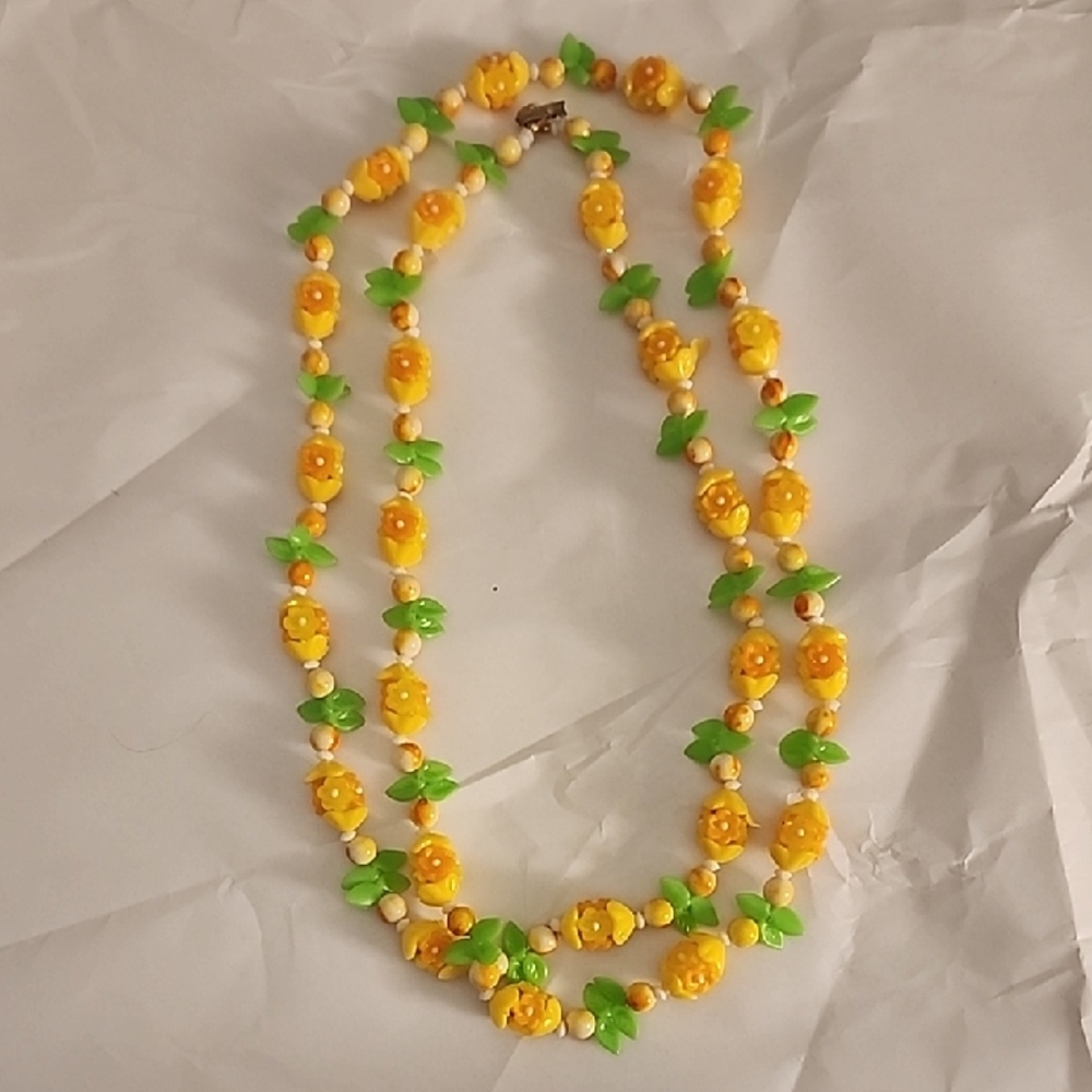 fun Floral Yellow and Green Necklace